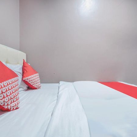 Oyo 286 Haji Saaba 20 Syariah Hotel Jakarta Buitenkant foto