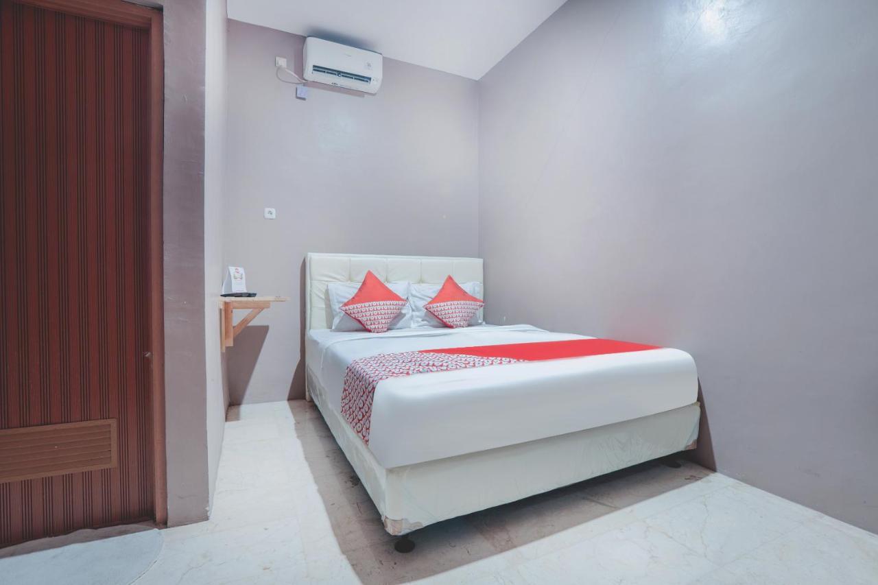 Oyo 286 Haji Saaba 20 Syariah Hotel Jakarta Buitenkant foto