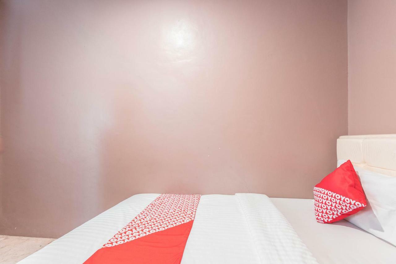 Oyo 286 Haji Saaba 20 Syariah Hotel Jakarta Buitenkant foto